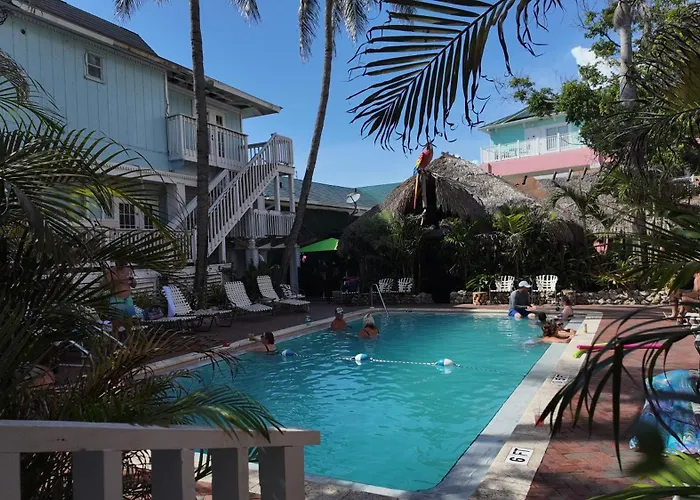 Lighthouse Resort: Inn & Suites Fort Myers Beach